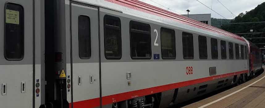 Влак „Янтра“ ще ви откара до Горна Оряховица, спира в Септември и Пазарджик