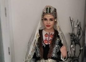 Неби Бозов призова хората от Сърница да подкрепят съгражданка в конкурс за носия