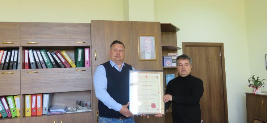 Благодарствена грамота от Ордена на тамплиерите бе връчена на директора на най-голямата болница в област Пазарджик