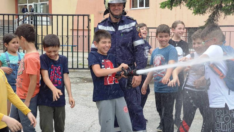 16деца4