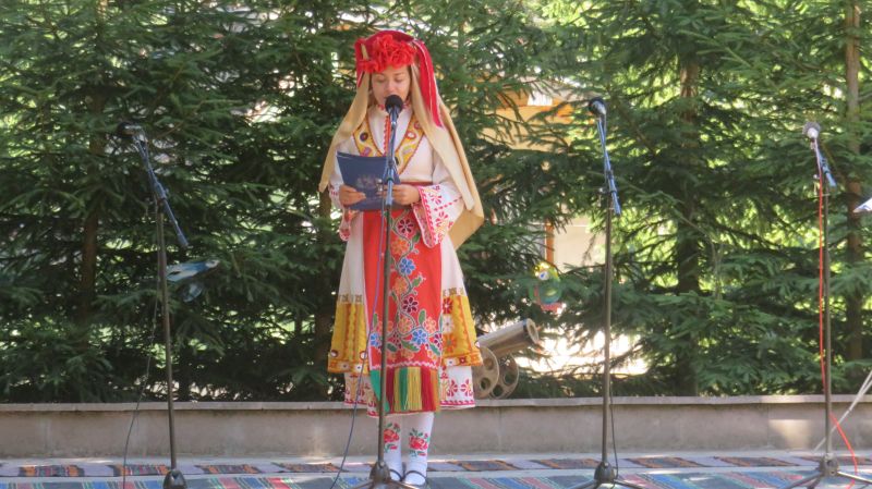 07атолука водеща