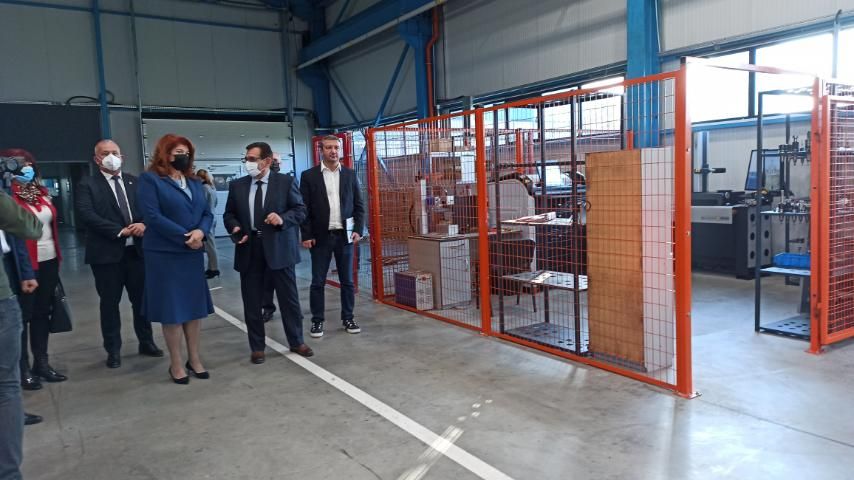 02Драгомир11 02 Business RAIS1 1
