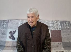Баба Николинка Пиронкова от Калугерово навърши 101 години, празнува с внучката си родена на същата дата