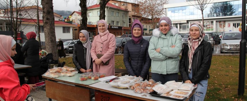 Неби Бозов: Традиционният благотворителен базар в Сърница събра 14 700 лева
