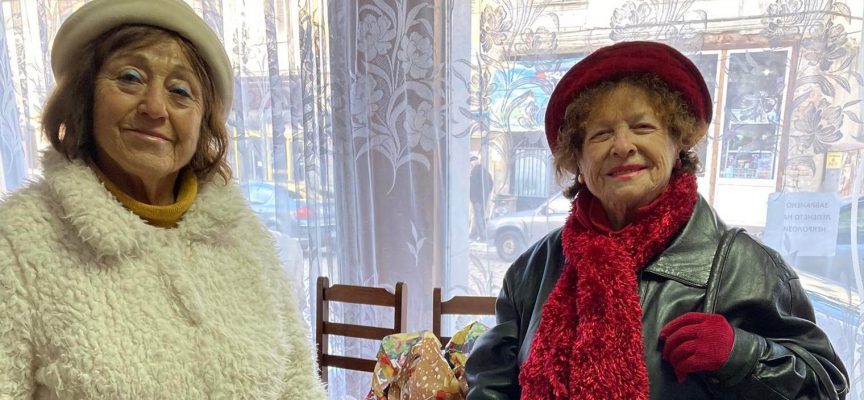 200 пенсионери в Брацигово получиха дарения за Коледа от „Сърце за България“