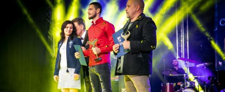 Александър Рибников “Спортист №1 на Пазарджик” на стилна и бляскава церемония! Олимпийски звезди наградиха призьорите