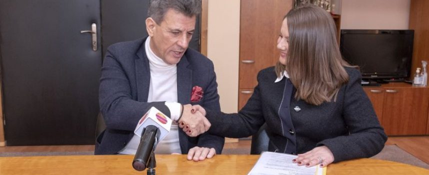 Тодор Попов победи четворната коалиция с 85 на 15% във Величково