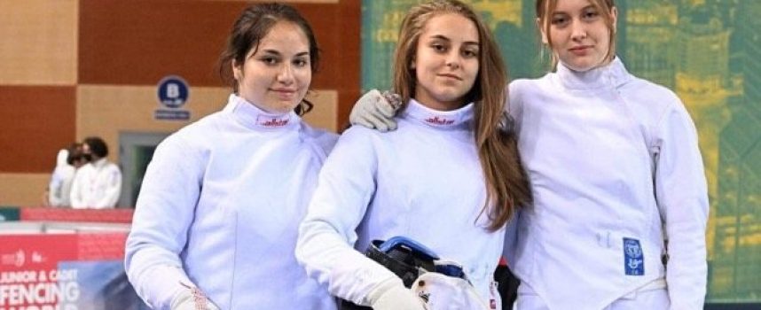 Михаела Стефанова записа две престижни класирания на изминалото световно първенство по фехтовка за кадети и кадетки