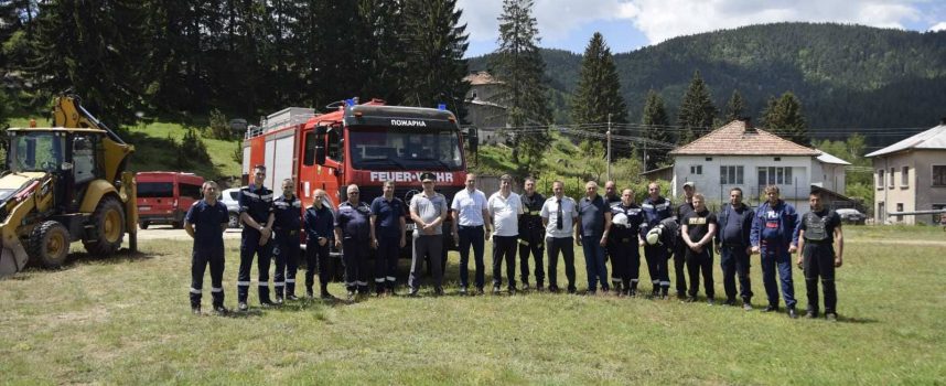Модерен и функционален противопожарен автомобил получи доброволното формирование в Сърница