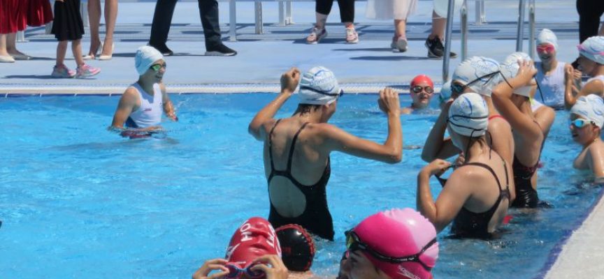 Малкият басейн в спортния комплекс „Балона“ вече приема плувци, Тодор Попов обеща градски плаж идното лято