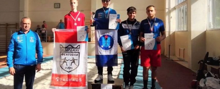 Калоян Тосков завоюва сребърен медал по фехтовка във Варна
