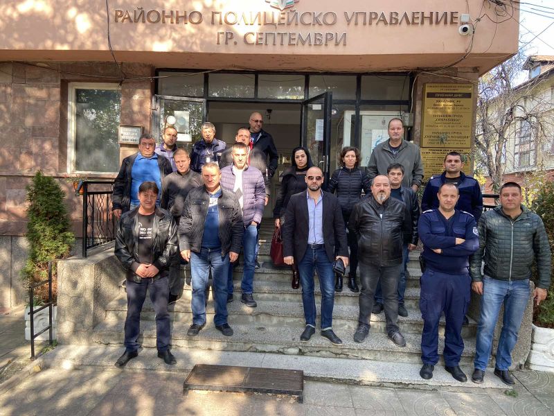 09полицай3