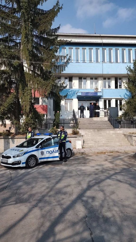 09полицй