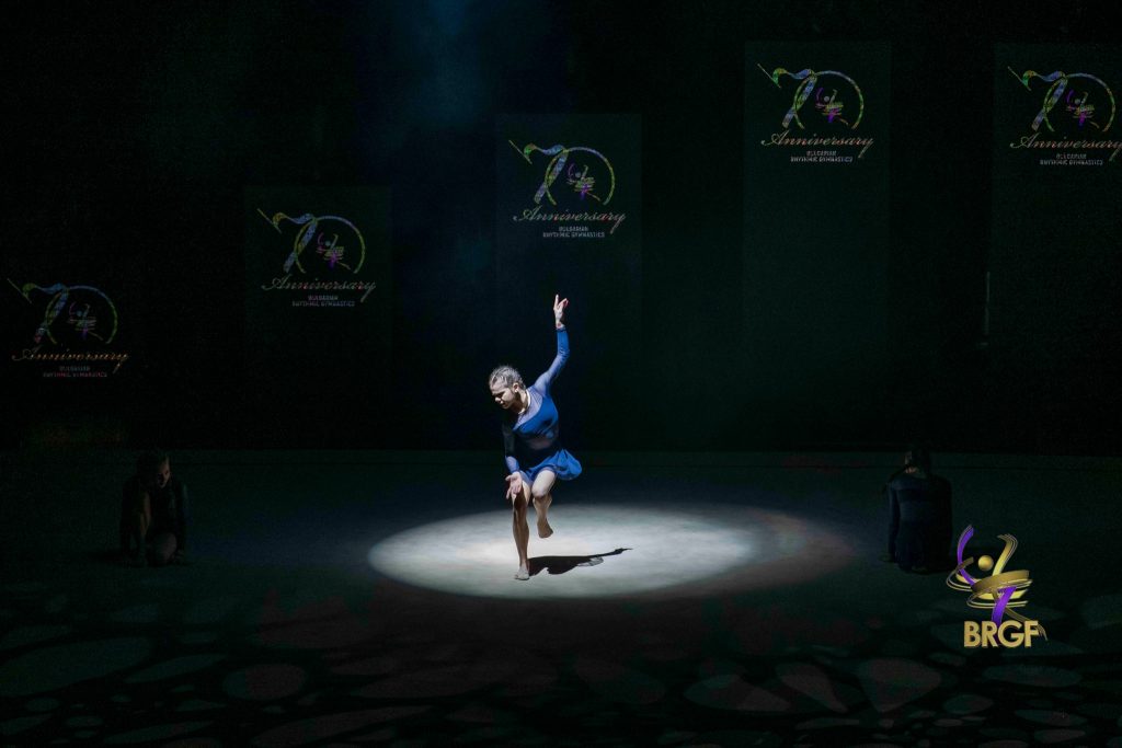 28Раева Дара