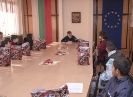 Тодор Попов пожела на децата от Органа по попечителство по-здрава и по-успешна 2023 година