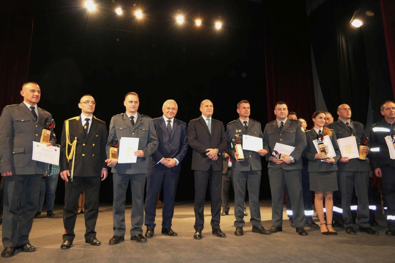 24пожарни