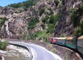 Съботни маршрути: С теснолинейка до Костандово – нагоре до Цепина пеша