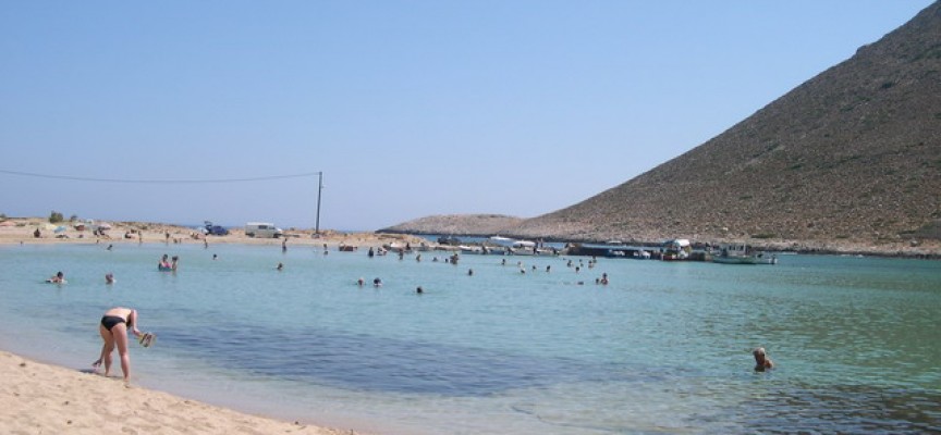 Северна Гърция е „окупирана“ от българи, хвърлят фасове на плажа и много цапат