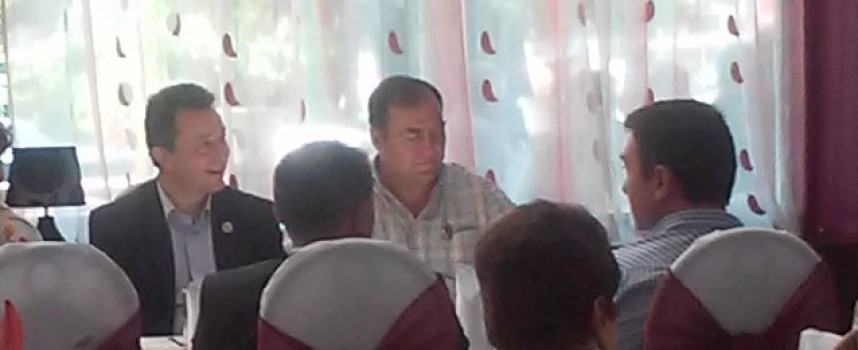 Янаки Стоилов призова Евстатиев да се откаже от Общинския съвет