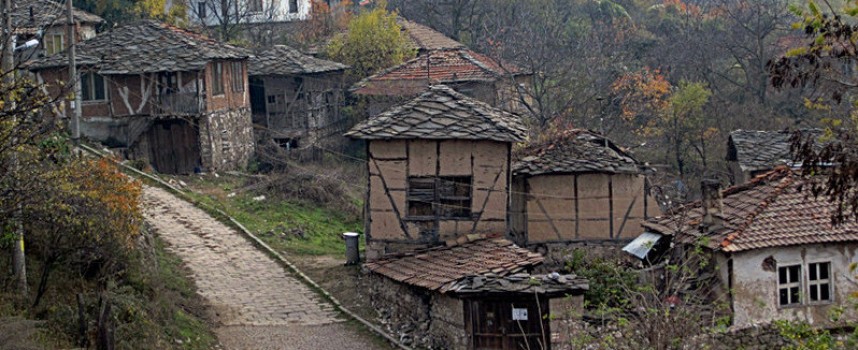 Съботни маршрути: Пет села в Пазарджишко, които не трябва да пропускаш