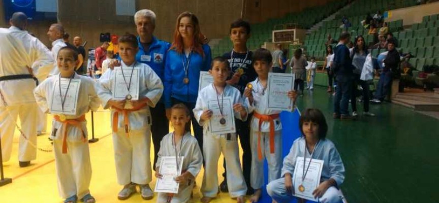 15 медала за „Тонус – спорт“ от Габрово
