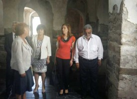 Министър Ангелкова става патрон на събора на народното творчество на Свети Константин