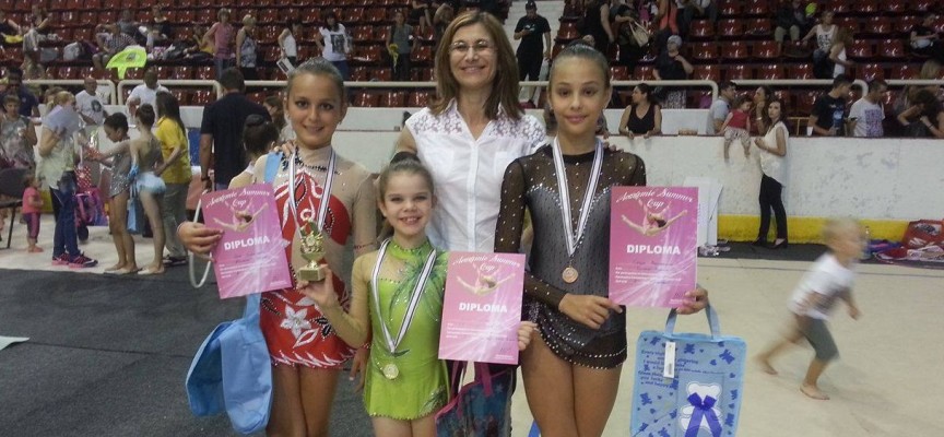 Дара спечели злато от турнира за Купата на „Академик“