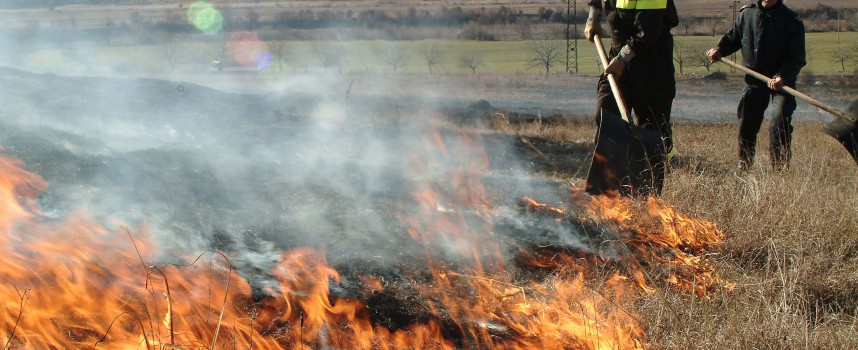 Пожар край Пловдив спря мотрисата за Панагюрище