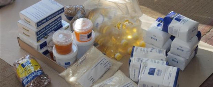След празниците: БЧК започва раздаването на хранителните пакети