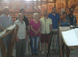 Катедралният хор към „Успение Богородично“ търси баритони и баси