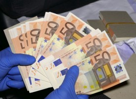 БОП удари банда фалшификатори на пари в Пловдив и София