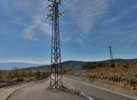 ЕVN премахна стълба от пътя Славовица – Ветрен