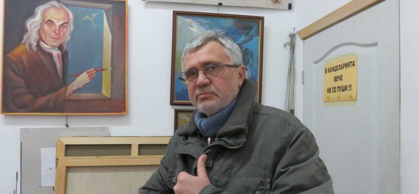 Невероятният Никола Манев дарява 30 картини на Пазарджик