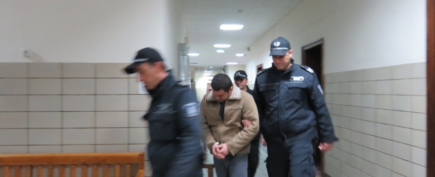 Съдът даде ход на делото Кацаров/Грахов и остави обвиняемия в ареста