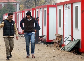 Шестима мигранти са задържани на АМ „Тракия“