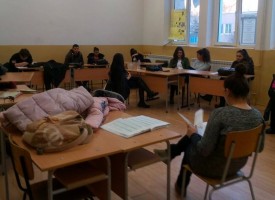 На 1 и 2 април правят пробни матури за седми клас в „Аксаков“