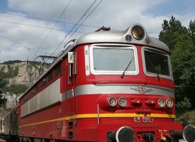 Вчера: Горя пътническият влак от Панагюрище до Пловдив