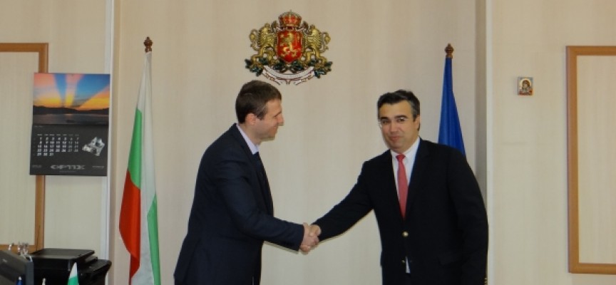 Новият губернатор ще бори ПТП-тата, несгодите в земеделието и ще ратува за българското