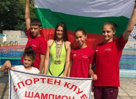 Варна: Три златни медала за Камелия Стоименова от Държавното по плуване