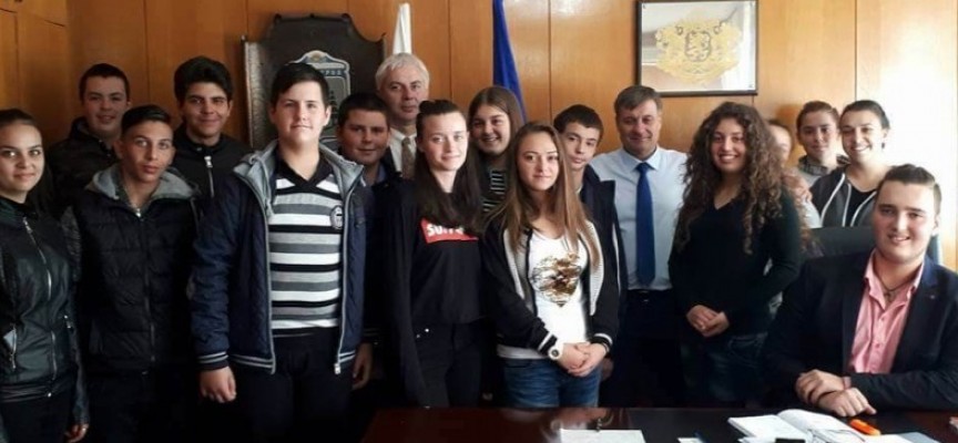 Велинград: Бъдещи управленци ще участват в работата на Общинския съвет
