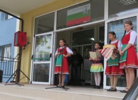 Тодор Попов, Боряна Кънева и Георги Иванов прерязаха лентата на обновеното училище „Христо Ботев“
