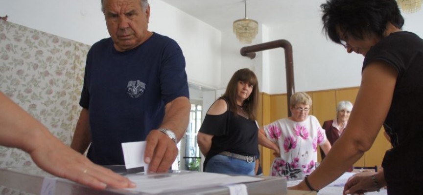 73% избирателна активност имаше днес в Семчиново