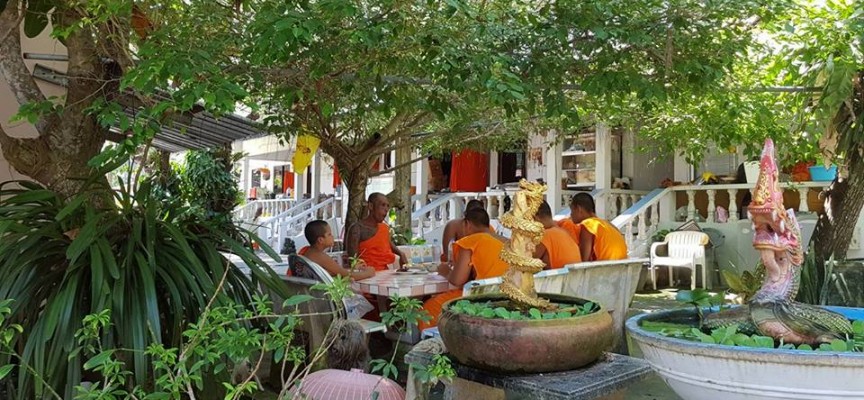 Клуб „Пътешественик“: Да похлопаш на вратата на Далай Лама