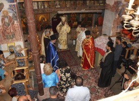 Църква на 200 години, бижуто е национален паметник на културата и се намира в Карабунар