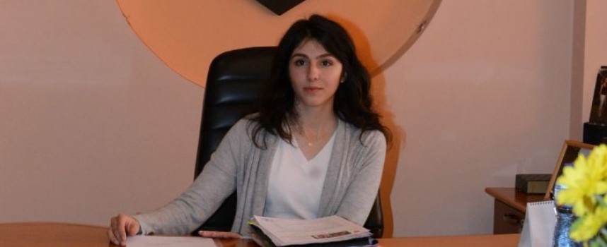 Мария – Николина Гюрова седна за ден в креслото на кмета