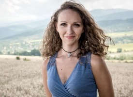 УТРЕ: Рени Илиева подарява прическа и грим на участничката във „Фермата“ – Александра Пенова