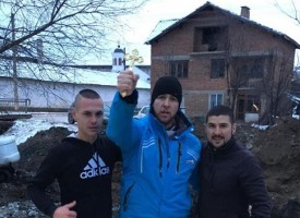 След два дни търсене: 29-годишният Николай Тумбев намери Богоявленския кръст в река Мътница в Костандово