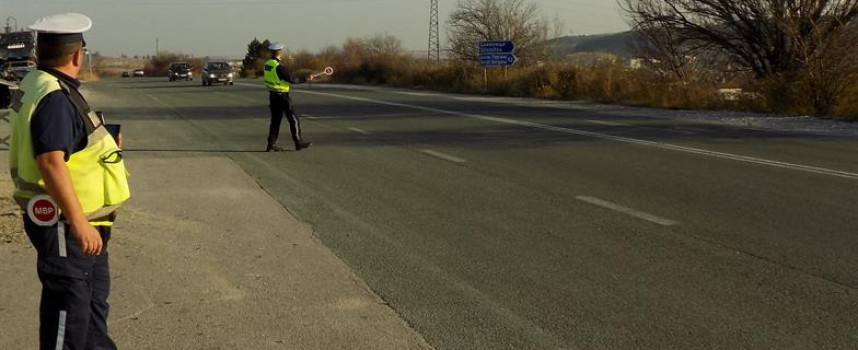 Пътна полиция: Трафикът по АМ „Тракия“ е интензивен, шофирайте внимателно