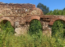 Съботни маршрути: Разгледайте останките на древните градове край Белово, Септември и Ветрен