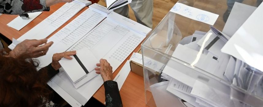 Отиващата си година: Стачка на библиотекарите беляза ноември, след 16 години Пазарджик си избра нов кмет